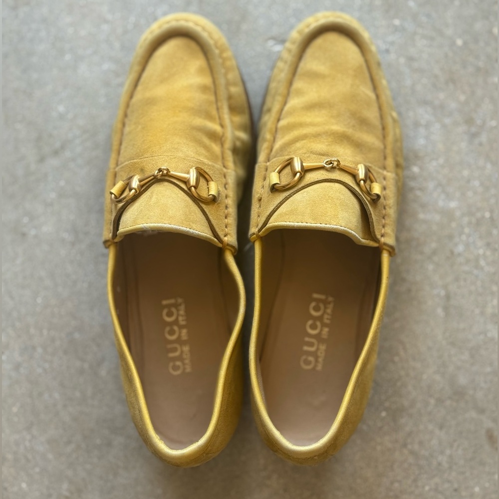 💛 GUCCI Horsebit Loafers – Mustard Yellow Suede – Size 6.5B